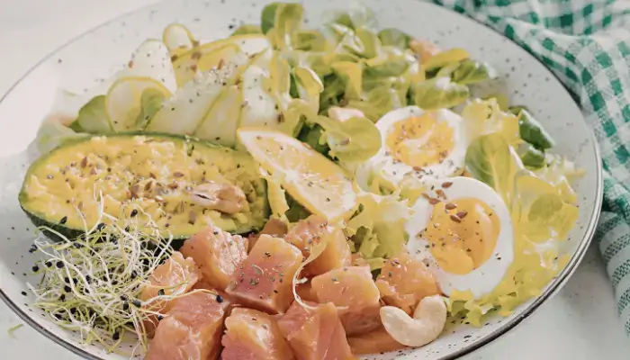 Avocado And Smoked Salmon Breakfast Bowl