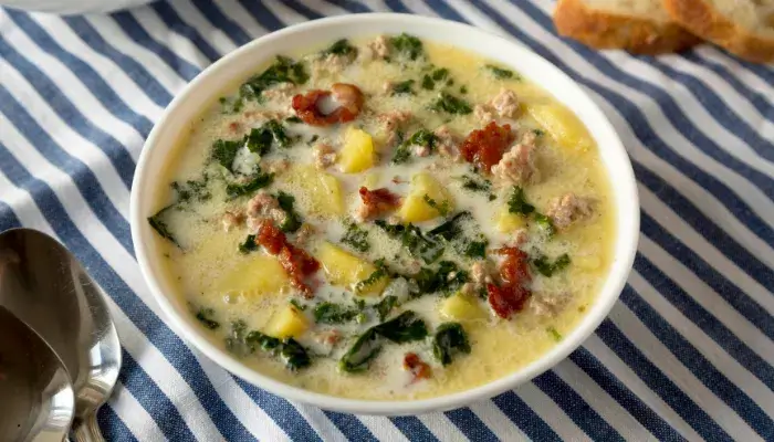 Creamy Zuppa Toscana Soup (Low Carb)